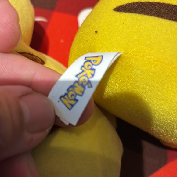 Pokemon Pikachu Plush Toy Bundle - Picture 5 of 5